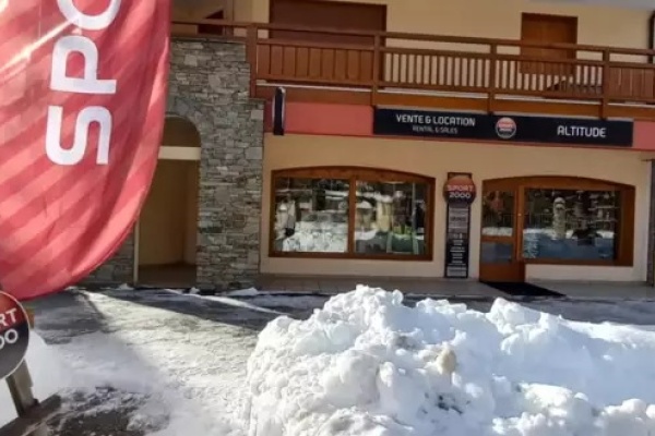 Photo du magasin Altitude Serre Chevalier le Monetier à Serre Chevalier 1500 (Le Monêtier les Bains)