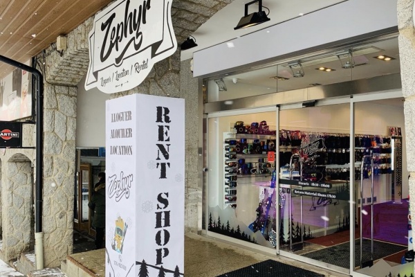 Photo du magasin Zephyr Esports à Pas de la Casa
