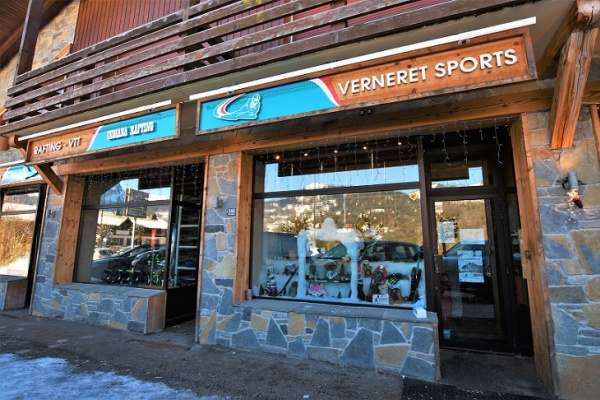 Photo du magasin Verneret sports à Morillon Village