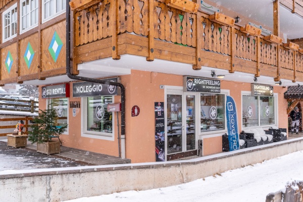 Photo du magasin Rightfeeling Ski Rent and Shop à Canazei