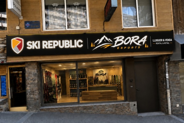 Photo du magasin Ski Republic Bora Esports - Centre Station &agrave; Pas de la Casa