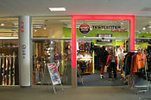 Photo du magasin JENNEWEIN pure sports Testcenter Galzig à St. Anton am Arlberg
