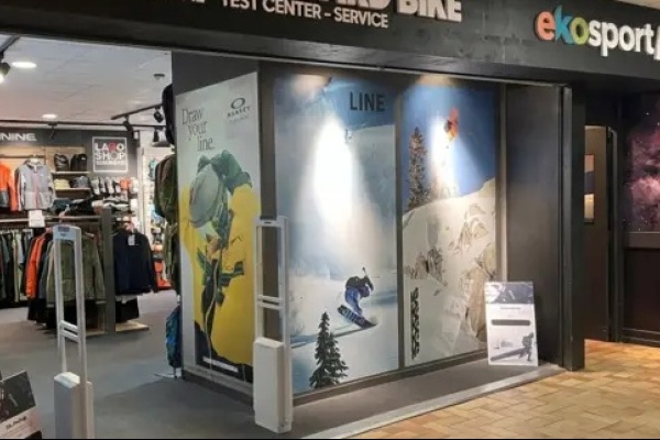 Photo du magasin Ekosport-Rent Laboshop &agrave; Tignes Le Lac