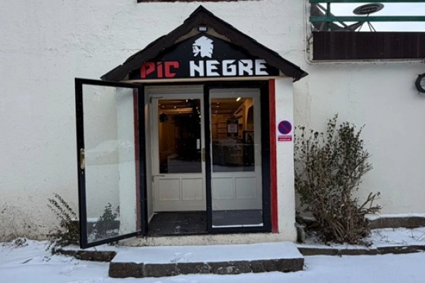 Photo du magasin Pic Negre Candanch&uacute; (Hotel Candanch&uacute;) &agrave; Candanchu