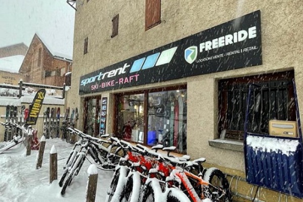 Photo du magasin Freeride Sport Rent à Serre Chevalier 1400 (Villeneuve)