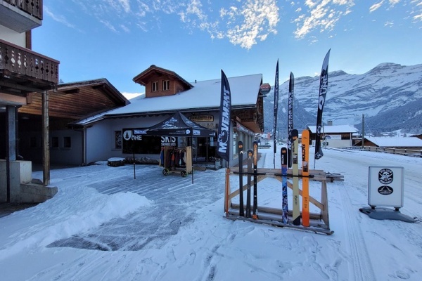 Photo du magasin Diablerets Passe Montagne aux Diablerets