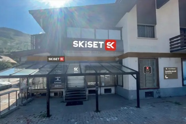 Photo du magasin SKISET Deux Alpes 1650 Snowland aux Deux Alpes